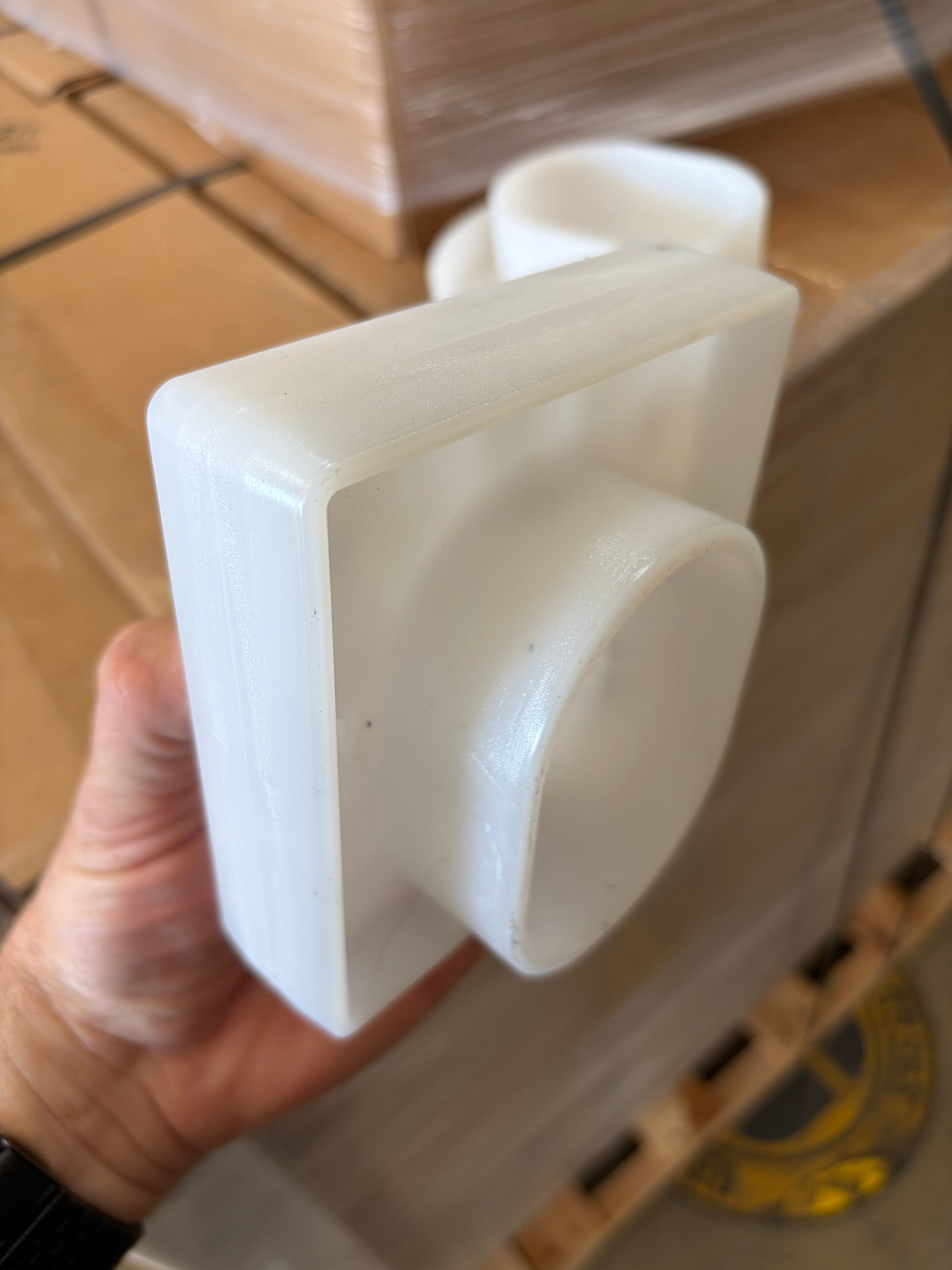 Square Fence Donut pallet (1600) FREE FREIGHT